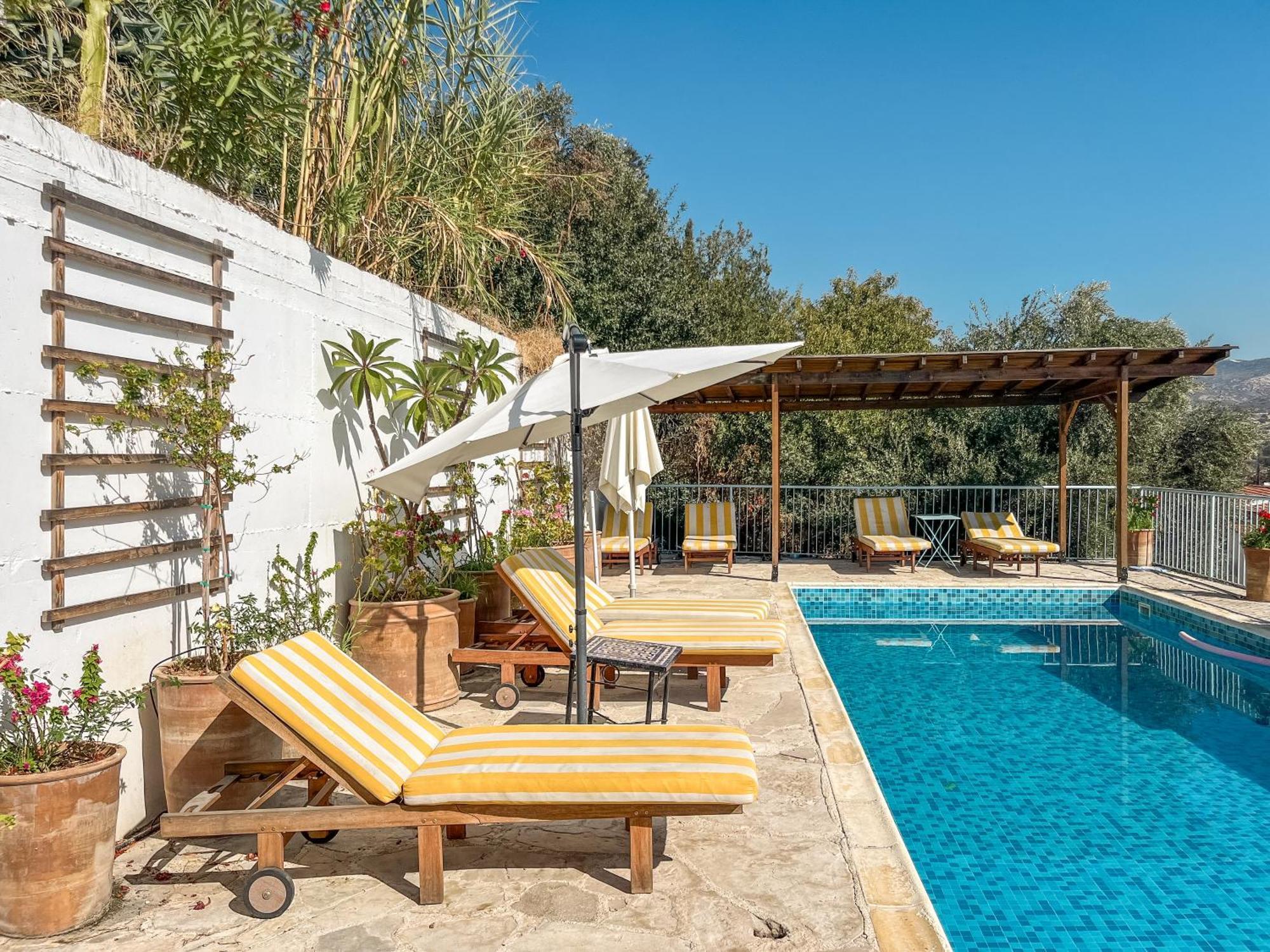 Archondia House - Holiday Apartments With Pool Kalavasos Exterior photo